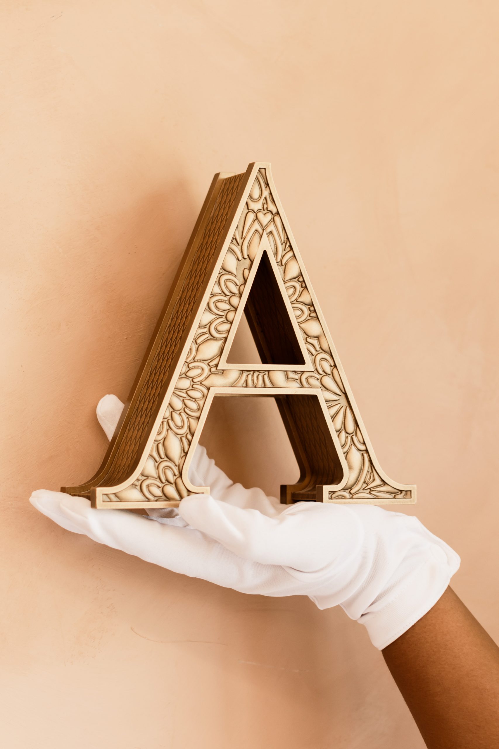 Ladonna Logo - Découvrez nos enseignes haut de gamme