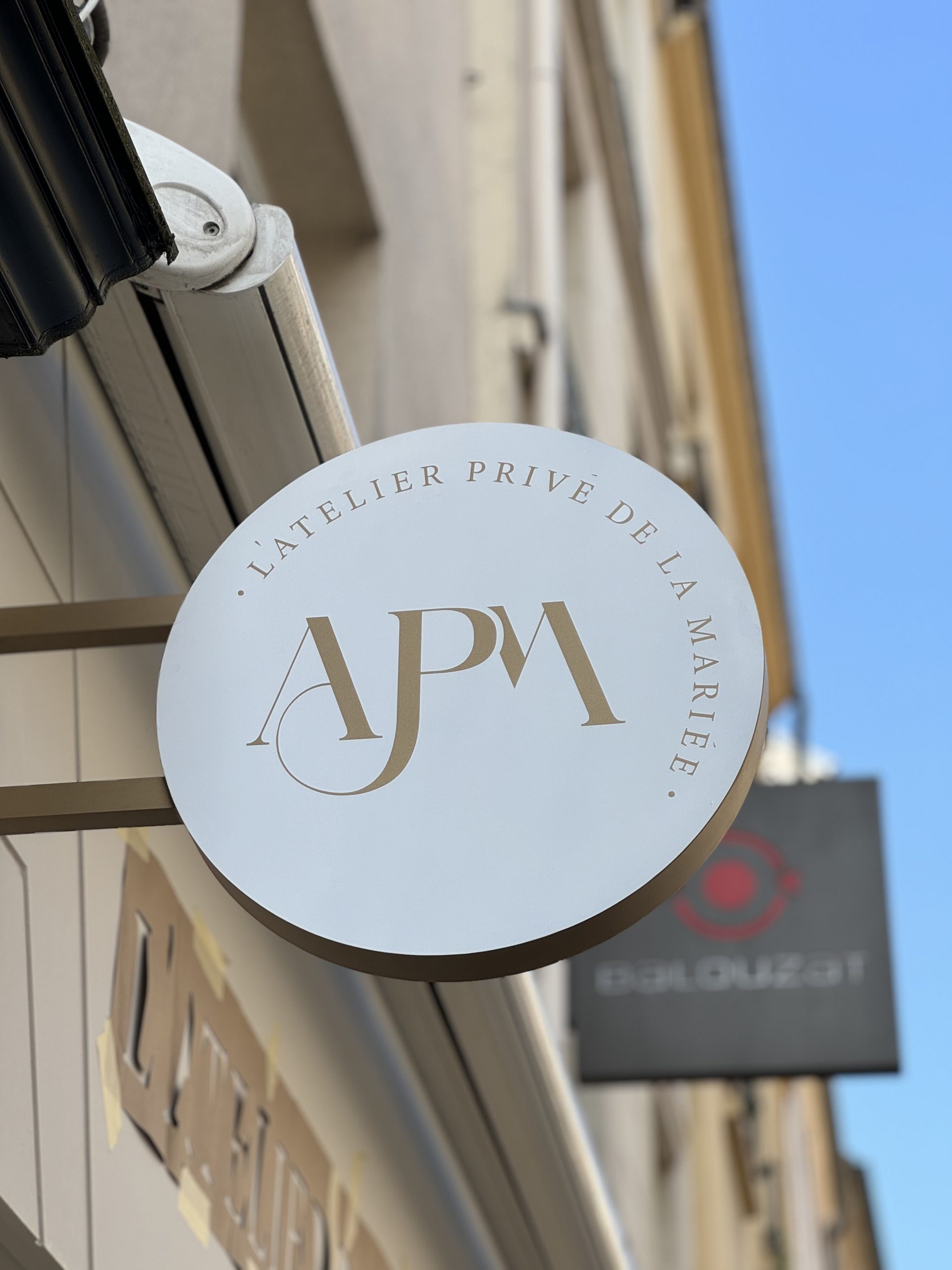 2 Drapeau_non_lumineux_LadonnaLogo