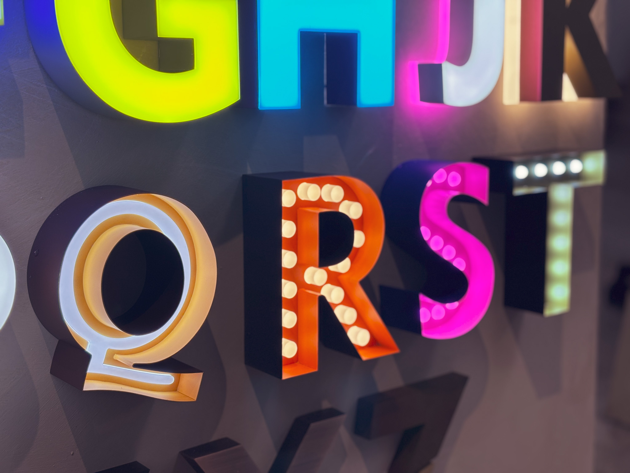 2 enseigne lumineuse, LADONNA LOGO