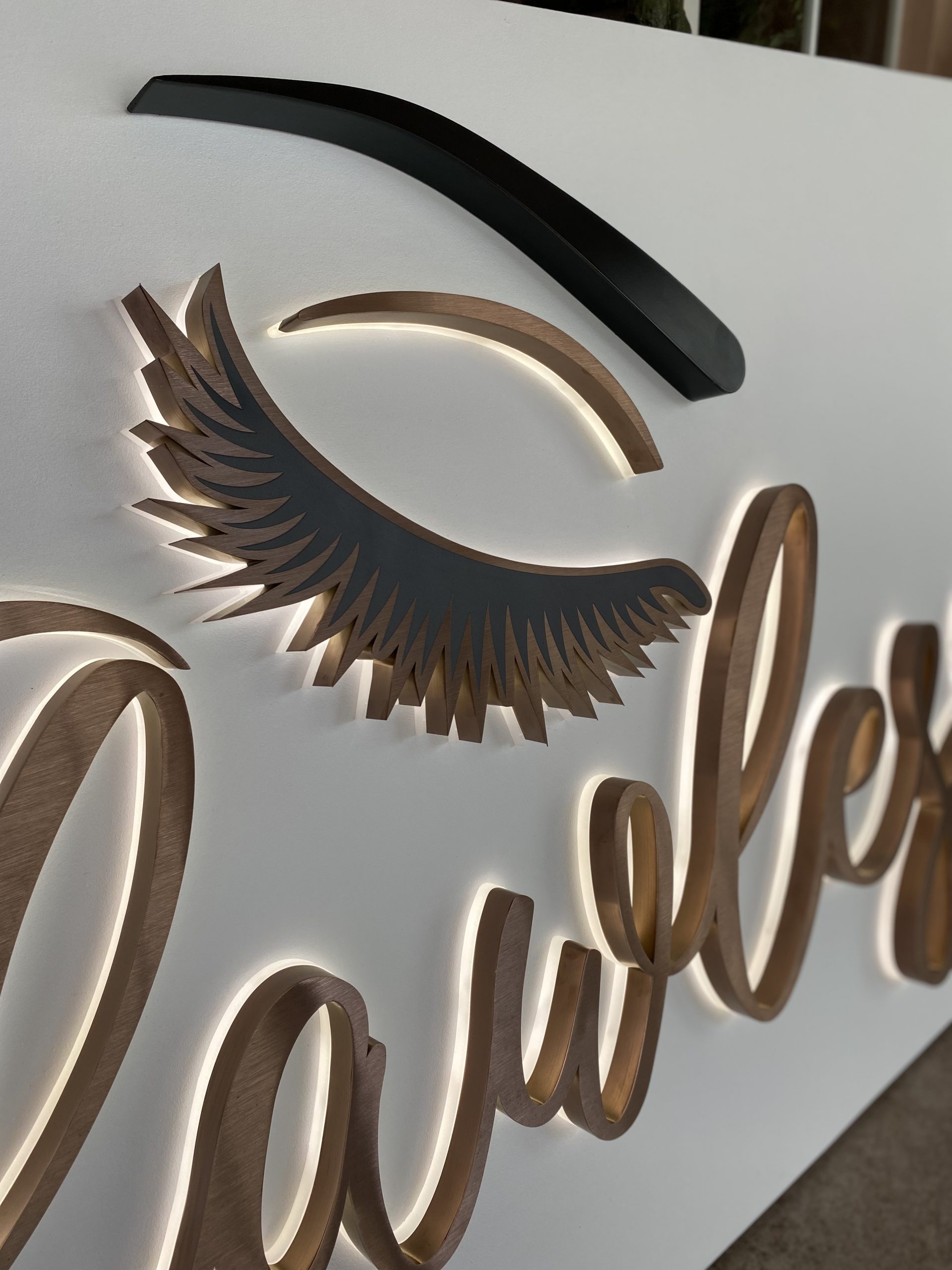 5 Enseigne Impression UV brossé rose gold dARK Ladonna Logo