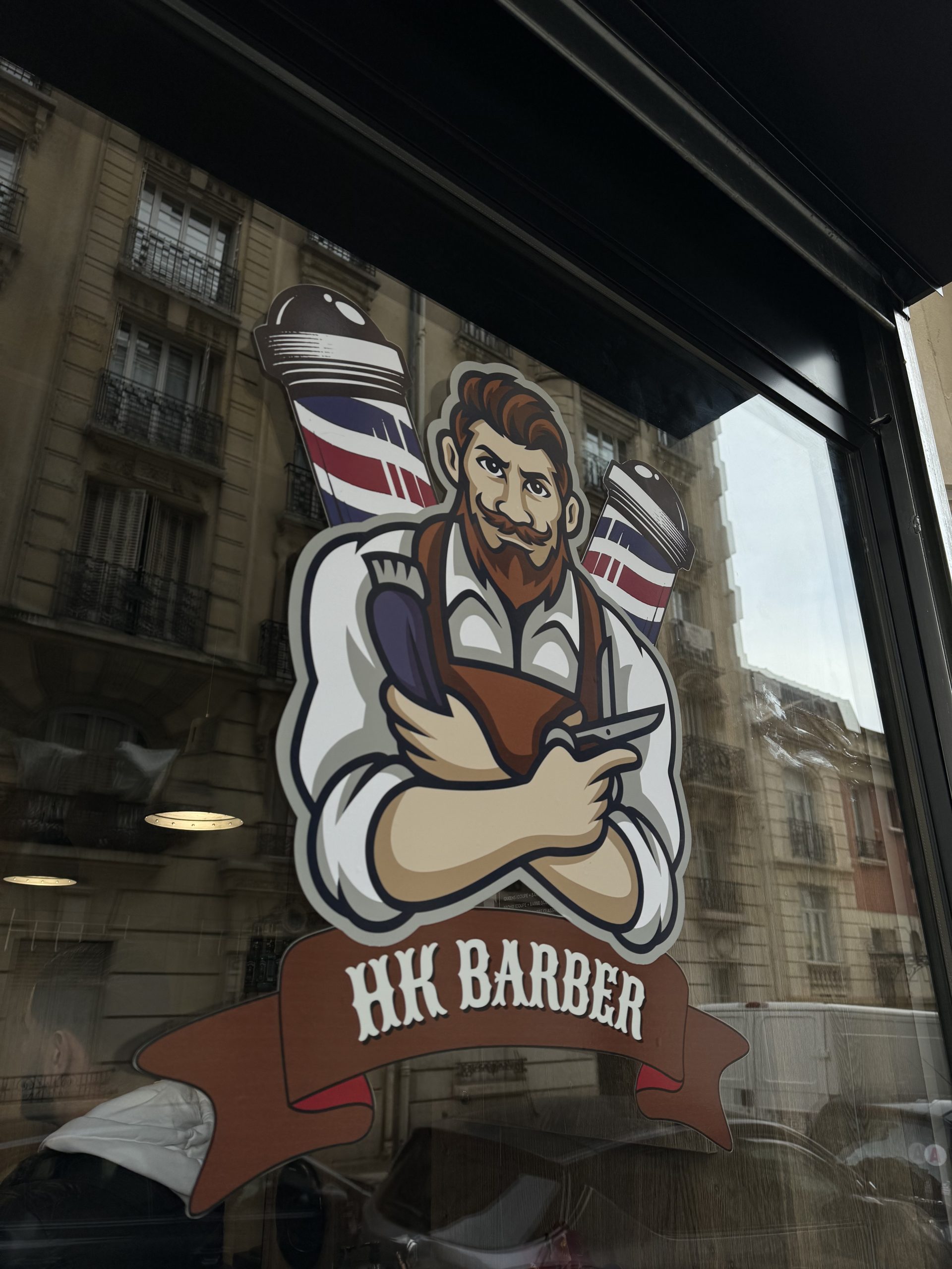 Habillage vitrine décoration Ladonna Logo