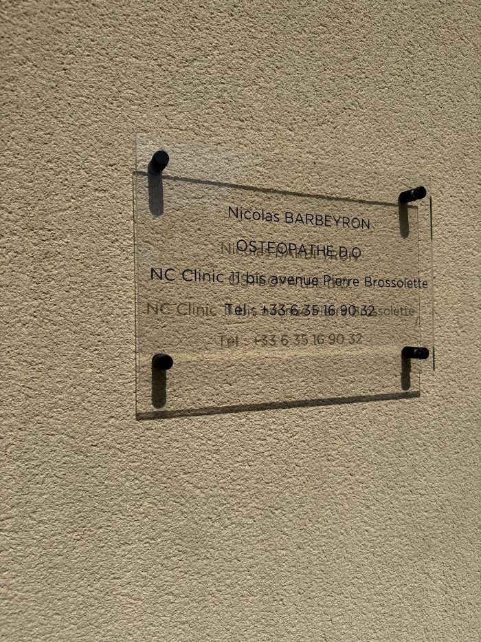 Plaque_sur_entretoise_LadonnaLogo